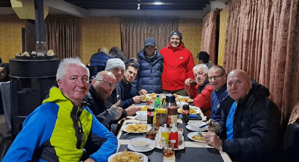 teahouse food in nepal